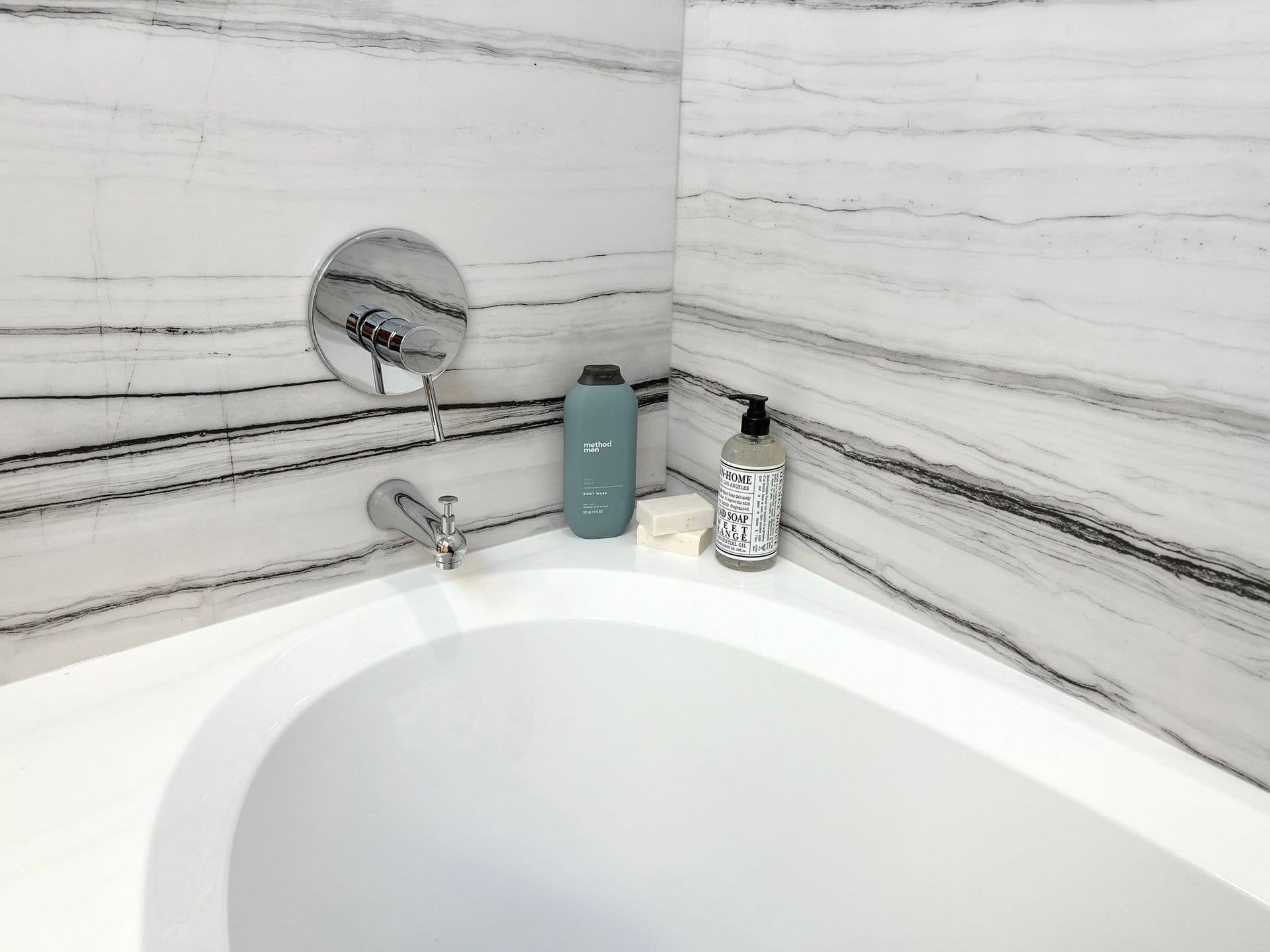 Bathtub