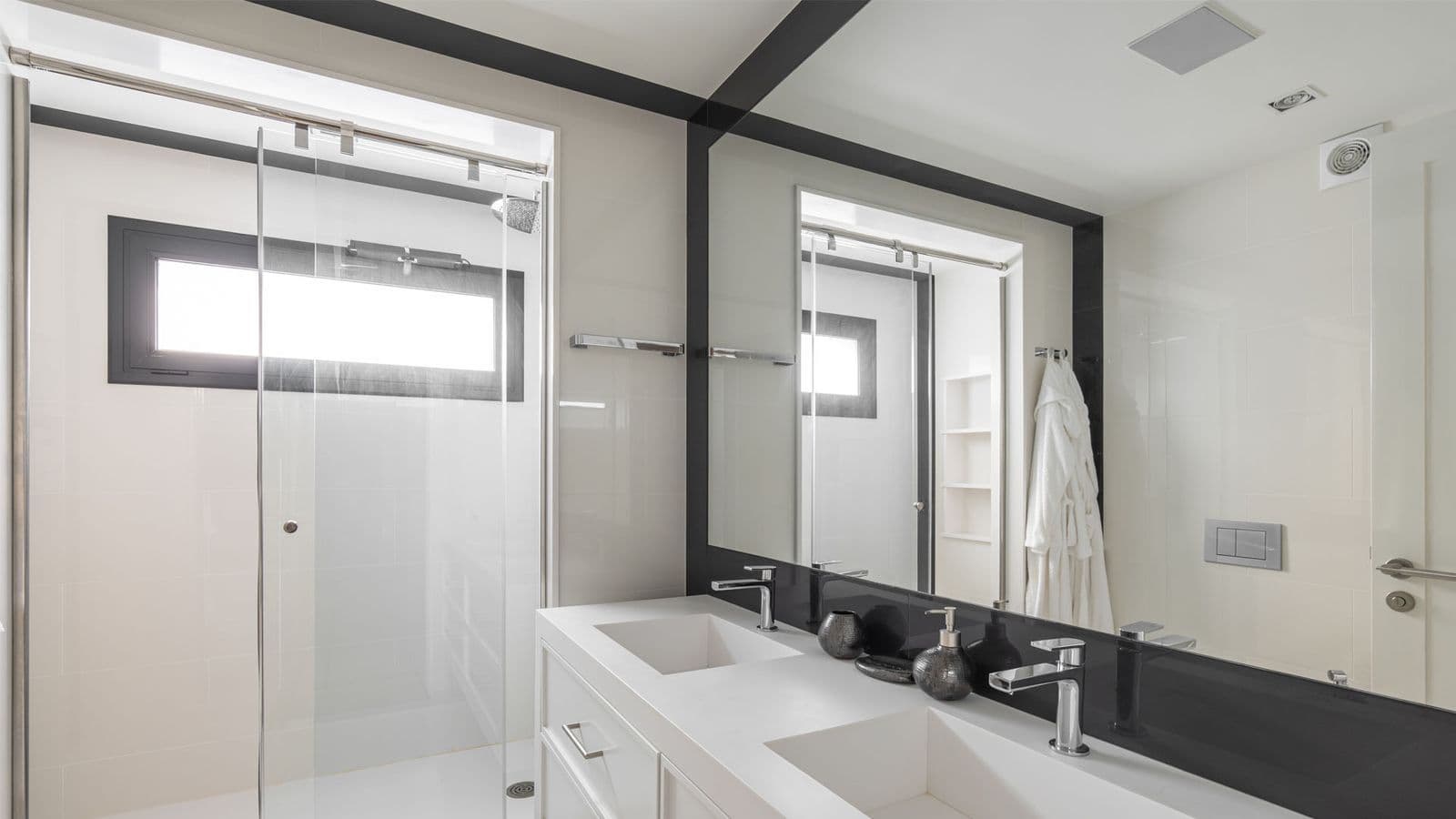 Bathtub